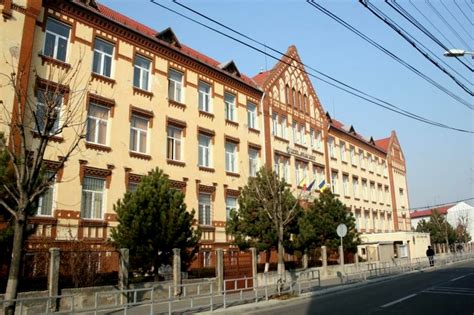 Primăria a adjudecat contractul pentru modenizarea colegiului „ana aslan de pe strada decebal către tci contractor. Educatie - Cluj-Napoca