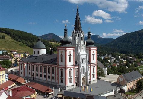 Italia pokonała bezradnych helwetów i po dwóch spotkaniach na. AUSTRIA - SZWAJCARIA - WŁOCHY « Duszpasterz Pielgrzymów