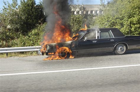 What to Do If Your Car Catches on Fire - The News Wheel
