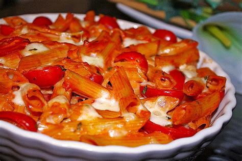 Cremiger Nudelauflauf Mit Tomaten Und Mozzarella Rezept Auflauf Rezepte