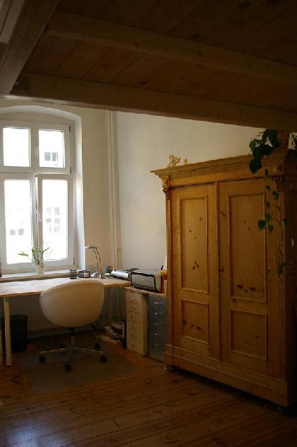 Zu der wohnung zählt ein schönes zimmer sowie eine. WG Berlin Friedrichshain Weserstraße - Studenten-Wohnung.de