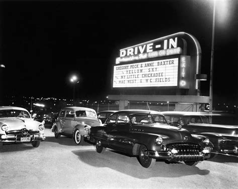 This Is What The Glory Days Of Drive In Movies Looked Like