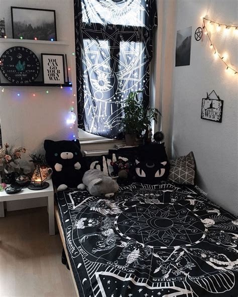 39 Best Witchy Apartment Bedroom Design To Try Asap Apartment Bedroom