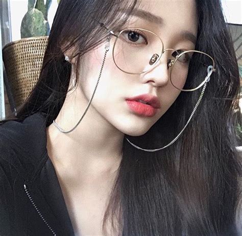 HYUN KI BLACKPINK TH MEMBER Ulzzang Glasses Korean Girl Photo Cute Korean Girl