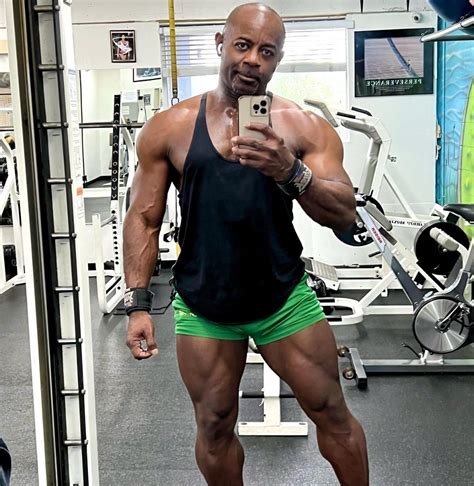 Aaron Trainer R Muscledad