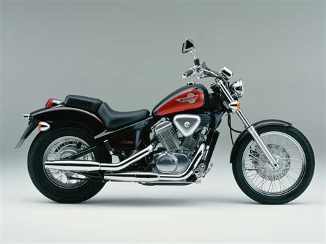 It could reach a top speed of 89 mph (143 km/h). Salvador Customs: Honda Shadow VT 600 - Brown Style