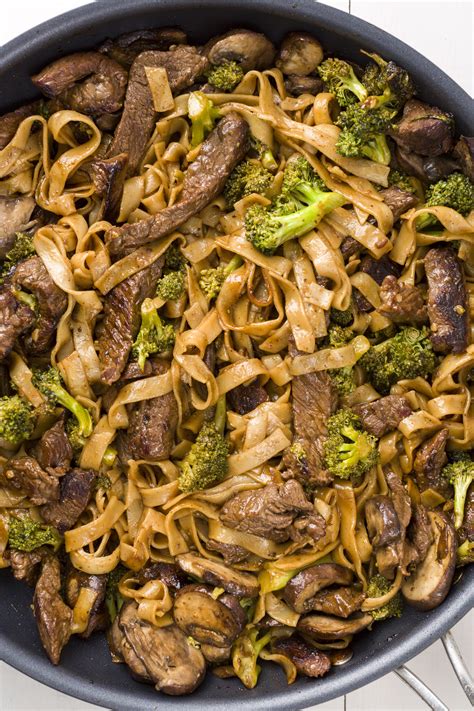 Cook noodles according to directions on package, adding in broccoli during last 3 minutes of boiling (preferably time the noodles to be. Authentic Chinese Food Recipes - How To Make Chinese Food ...