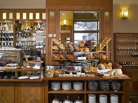 When tragedy strikes the community surrounding a cafe in west philadelphia, the cafe's regulars come to realize how intertwined their lives truly are. Café Savoy - Prague.eu