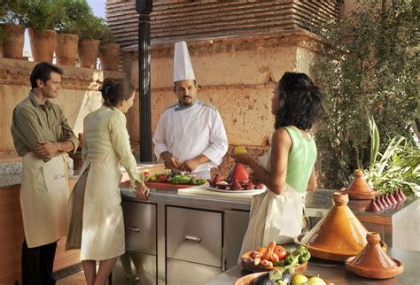 Vous decouvrivrez sur ce blog, les principales ecoles de cuisine pour suivre tous types d'ateliers et egalement notre s�lection des meilleurs restaurants dans le monde. Activités à Marrakech : Cours de cuisine à Marrakech - cuisine Marrakech