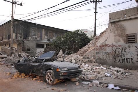 Fileearthquake Damage In Port Au Prince 2010 01 20 2