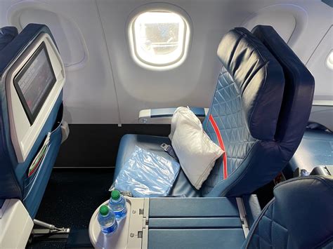 Review Delta Air Lines A First Class One Mile At A Time