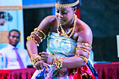 Adowa Dance An Inviting Dance In Ghana Africa Cultural Dance