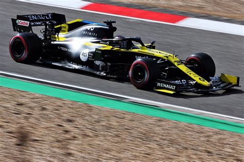 Up to 20,000 spectators will be allowed to attend next month's formula 1 eifel grand prix in germany. GP Eifel F1, Daniel Ricciardo: "Parece que estou pela ...