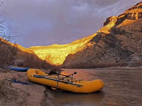 Rafting The Beautiful Geology And History Of The San Juan River In Utah