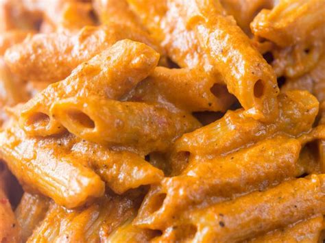 Como andaba un poco liado y con poco tiempo, los he preparado en escabeche. Cómo hacer la salsa roja cremosa para pasta, ¡sin crema ...