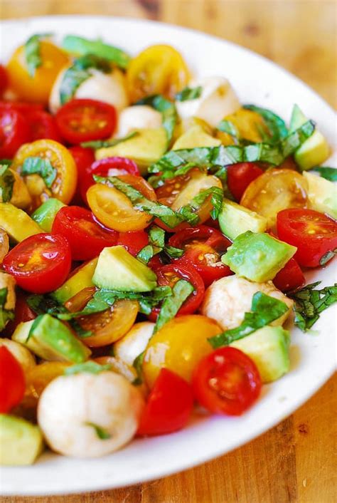Whisk olive oil, balsamic vinegar and honey until nice and smooth. Tomato Basil Avocado Mozzarella Salad with Balsamic ...