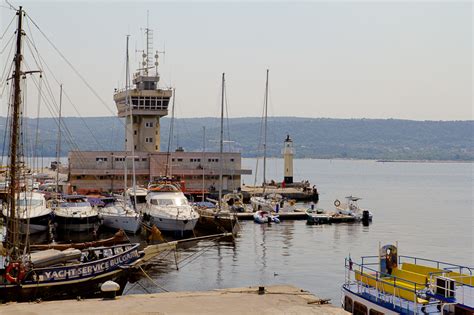 Торговый комплекс «shopping outlet center». Varna (Bulgarien)