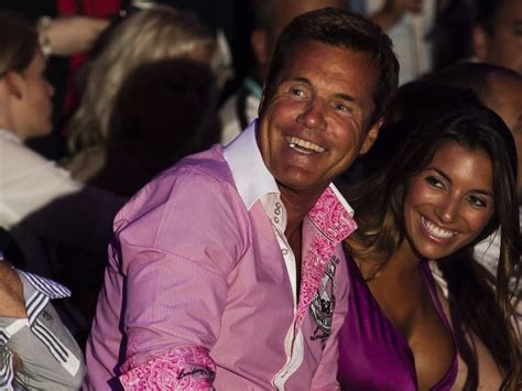 Dieter bohlen steuert auf mitte 60 zu und könnte nicht glücklicher sein. Carina Walz auf news.de