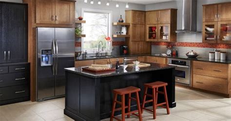 Top 5 reasons to use a kitchen designer as exciting as the idea of having a new kitchen is, planning one can be equally mysterious and exhausting. I like the red & gray with dark countertop and lighter cabinets KraftMaid Durham Oak in Rye ...