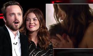 Aaron Paul And Michelle Monaghan Share Steamy Love Scene In The Path Daily Mail Online
