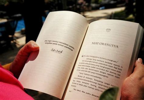 Selain pintar ia juga ingin cepat menyelesaikan kuliahnya agar sang ayah tak banyak. Review Buku Satu Jodoh Dua Istikharah, Mau jadi Suami ...
