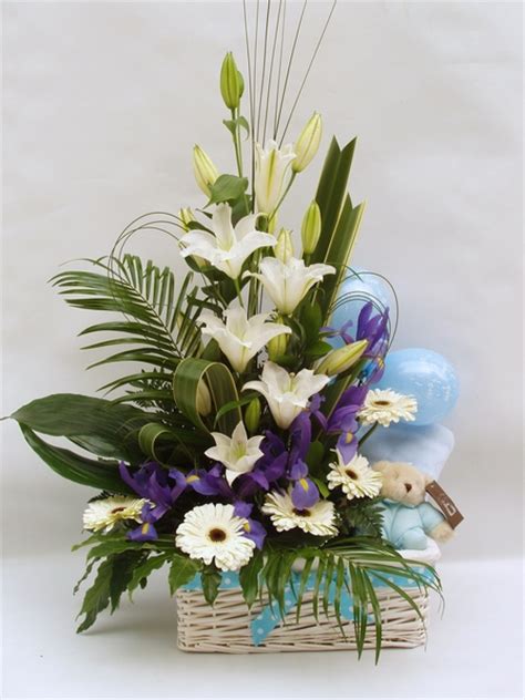 Check spelling or type a new query. Cesta de flores para nacimiento - Comprar en Floristería ...