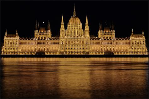 Representing the electorate, making laws. Parlament - Budapest Foto & Bild | architektur ...