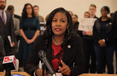 St Louis Elects Its First Black Woman Mayor Progressive Tishaura Jones Teen Vogue