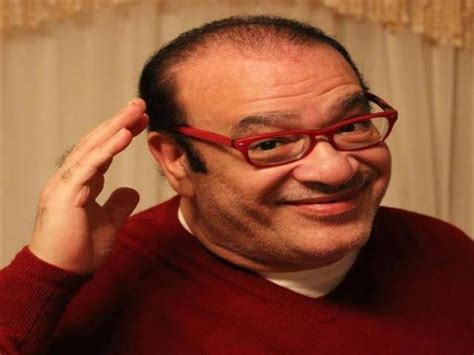 وكن لهما ذليلا رحمة منك بهما تطيعهما فيما أمراك به مما لم يكن لله معصية، ولا تخالفهما فيما. صلاح عبدالله : زمان وانا صغير كنت بتكسف اقول انى ساكن فى ...
