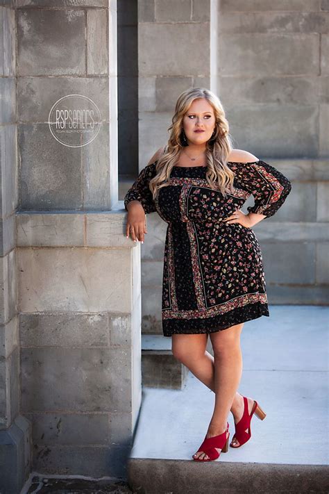 Jordyns Senior Session Plus Size Posing Plus Size Photography