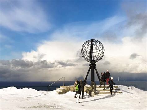 Und auf kreuzfahrten trifft man nicht nur alte freunde wieder, sondern findet auch ein tolles verwöhnprogramm aus wellness, aktivitäten und kulinarischen genüssen. Nordkap Kreuzfahrt 2021 2022 2023 buchen