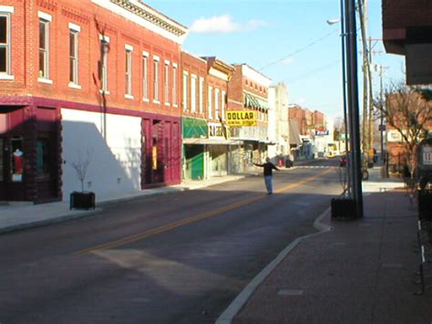 The time now provides accurate (us network of cesium clocks) synchronized time and accurate time services in cave city, kentucky, united states. Horse Cave, KY - Geographic Facts & Maps - Mapsof.Net