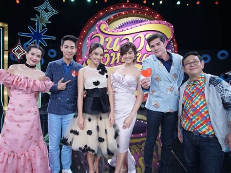 ดูคลิปละครวงเวียนหัวใจ วันที่ 24 มีนาคม 2564 คลิปวงเวียนหัวใจ ย้อนหลัง ตอนจบ นักแสดงวงเวียนหัวใจ : คู่จิ้นสายโหด โชว์หวาน มิกค์ เซฟ จุ๊บกลางเวที!