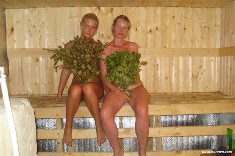 Frauen Sauna FKK Bilder Und Fotos