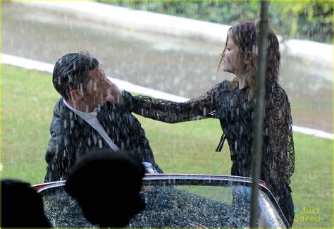 emily browning fights with tom hardy in the rain but they kiss tom hardy photo 37333654