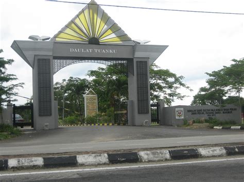 Sekolah sains sultan haji ahmad shah school. Sekolah Sains Sultan Haji Ahmad Shah, Pekan - Bandar Pekan