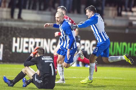 Joni kauko is a finnish professional football midfielder who plays for danish 1st division club esbjerg fb, and represents finland national finnish footballer. Joni Kauko med genialt Twitter-opslag efter VANVIDS-mål ...