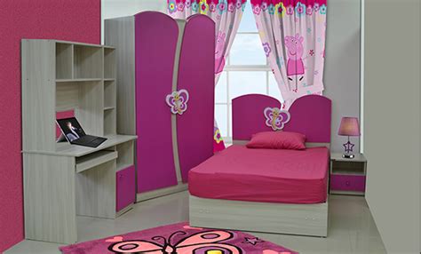 اثاث غرف نوم للبنات غرف ملونة بينك احضان الحب