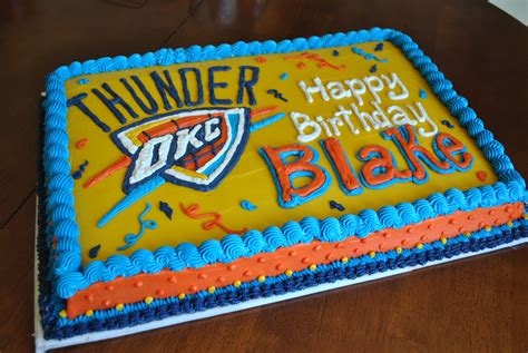 Pin By Amy On Lacyes Cakery And Cookies Thunder Cake Party Cakes Cupcake Cakes