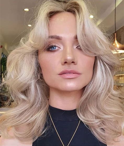 Curtain bangs would be a more ideal haircut for those with rounder face shapes than oval faces. Soft Curtain Bangs In 2021, Fab bangs cut | Wispy fringe ...