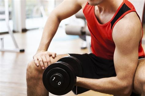 Miller noted that protein needs are based on this shift in added grams of protein will help promote lean muscle mass retention during weight loss to determine this, you have to first calculate how many calories you need per day, and then. How Much Protein Does a Human Body Need Daily to Maintain ...