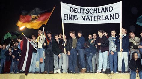 Als die wiedervereinigung kam, war das altersprofil der meisten regionen recht ähnlich, ganz gleich, ob. Deutsche Einheit: So teuer war die Wiedervereinigung bisher