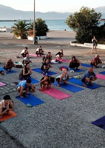 Συνεχίζονται οι έλεγχοι της αστυνομίας στην πλατεία αγίου γεωργίου στην κυψέλη για την αποφυγή φαινομένων συγχρωτισμού και κορονοπάρτι. Street Spring Festival στην πλατεία Αγίου Γεωργίου ...
