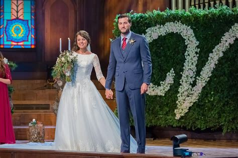 Josh duggar biography with personal life (affair, girlfriend , gay), married info (wife, children, divorce). TLC - Official Site | Duggar wedding, Jinger duggar ...