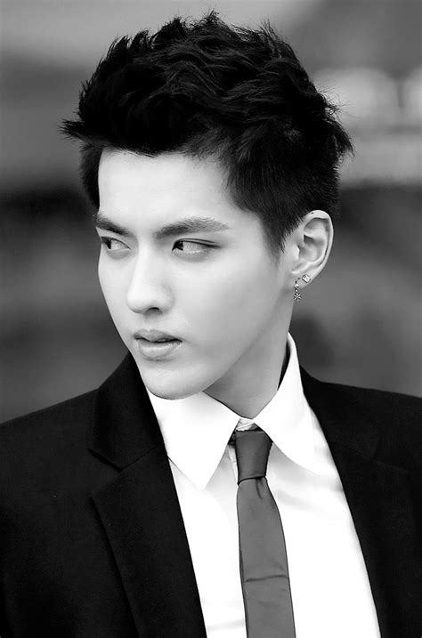 Wu yi fan, known professionally as kris wu, is a chinese canadian actor, singer, record producer, and model. Pin by Susan Rosete on Handsome Oppas! | Kris exo, Kris wu ...