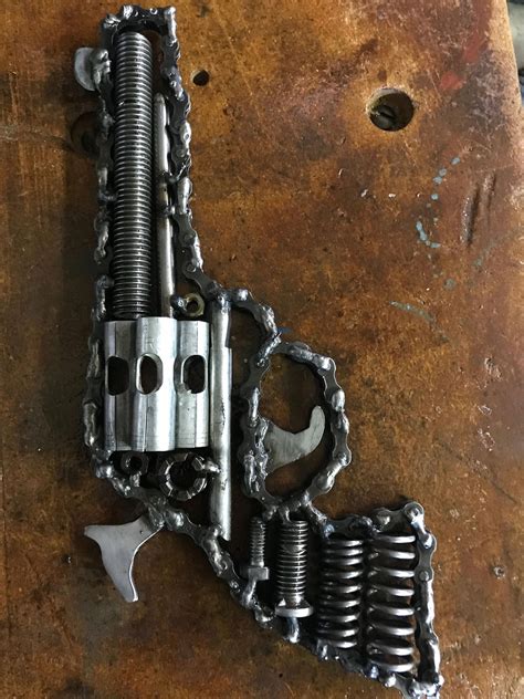 Bold Welding hacks ️ in 2020 | Scrap metal art, Metal art welded, Metal