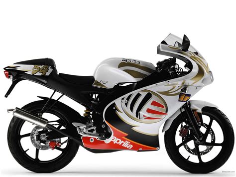 The bike is popular in countries that have restrictions on motorcycle engine size. Aprilia RS 50 Top Speed