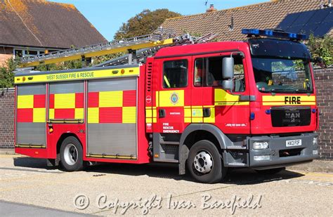 West Sussex Fire And Rescue Man Jdc Wrl At Worthing 20 9 1 Flickr