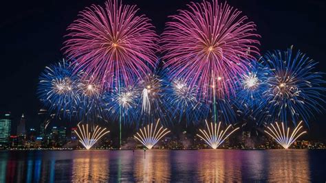 Amazing Multiple Fireworks Photoswith A Little Help