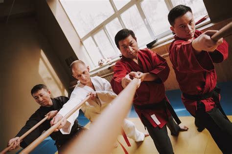 Para los hombres de kung fu en los métodos de práctica de entrenamiento